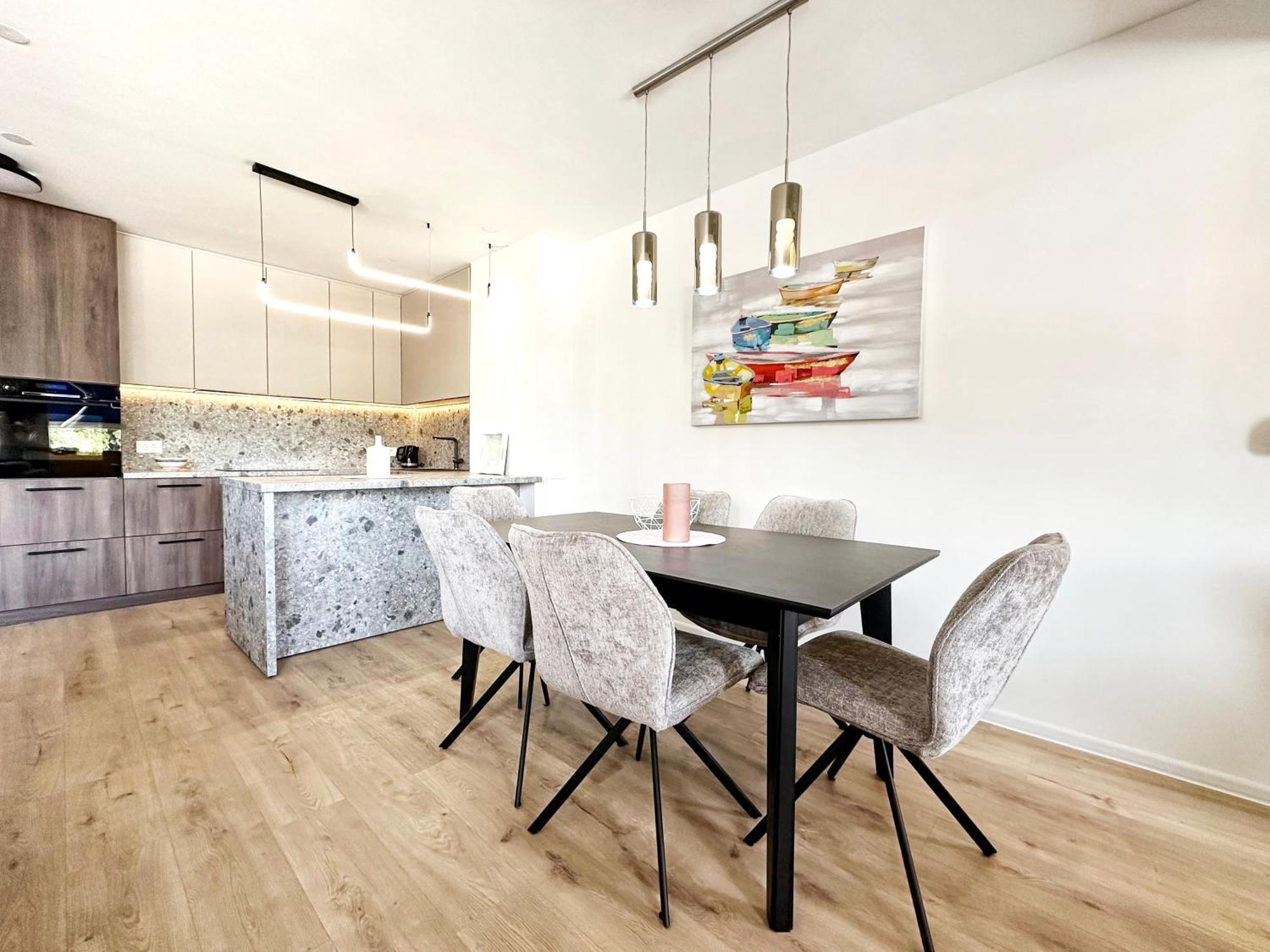Apartment Iii