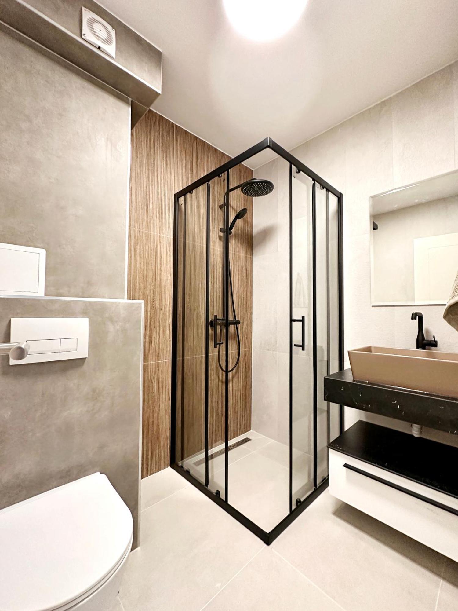 Iii Appartement